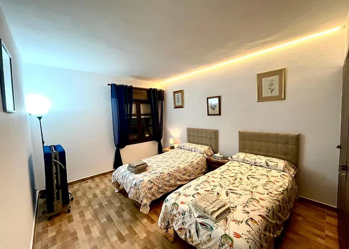 Puerto Banus -4 Till 8 Persons - Parking - Beach At 100M