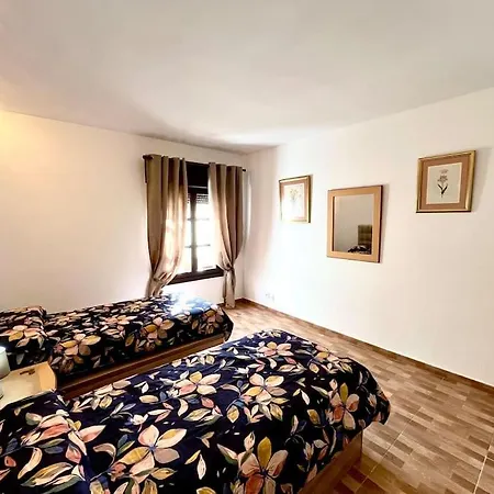 Puerto Banus -4 Till 8 Persons - Parking - Beach At 100M Marbella Exterior photo