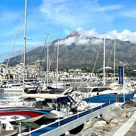 Puerto Banus -4 Till 8 Persons - Parking - Beach At 100M Marbella Exterior photo