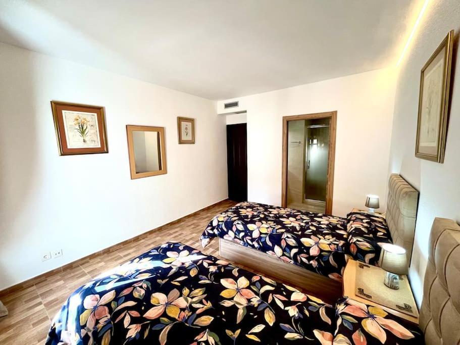 Puerto Banus -4 8 Persons - Parking - At 100m Appartamento